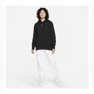 Wmns Nike black oversized fleece hoodie sz XS (runs large)